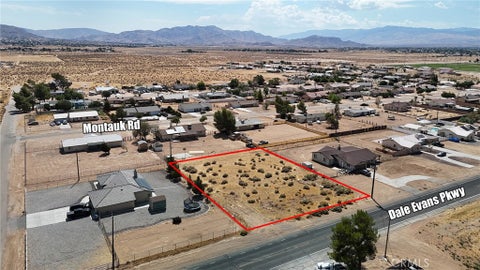 Photo of 1 Dale Evans Parkway, Apple Valley, CA 92307 (MLS # PW26212001)