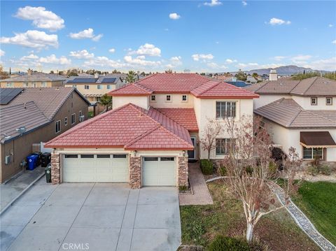 Photo of 13752 Dodie Avenue, Victorville, CA 92392 (MLS # HD25263293)