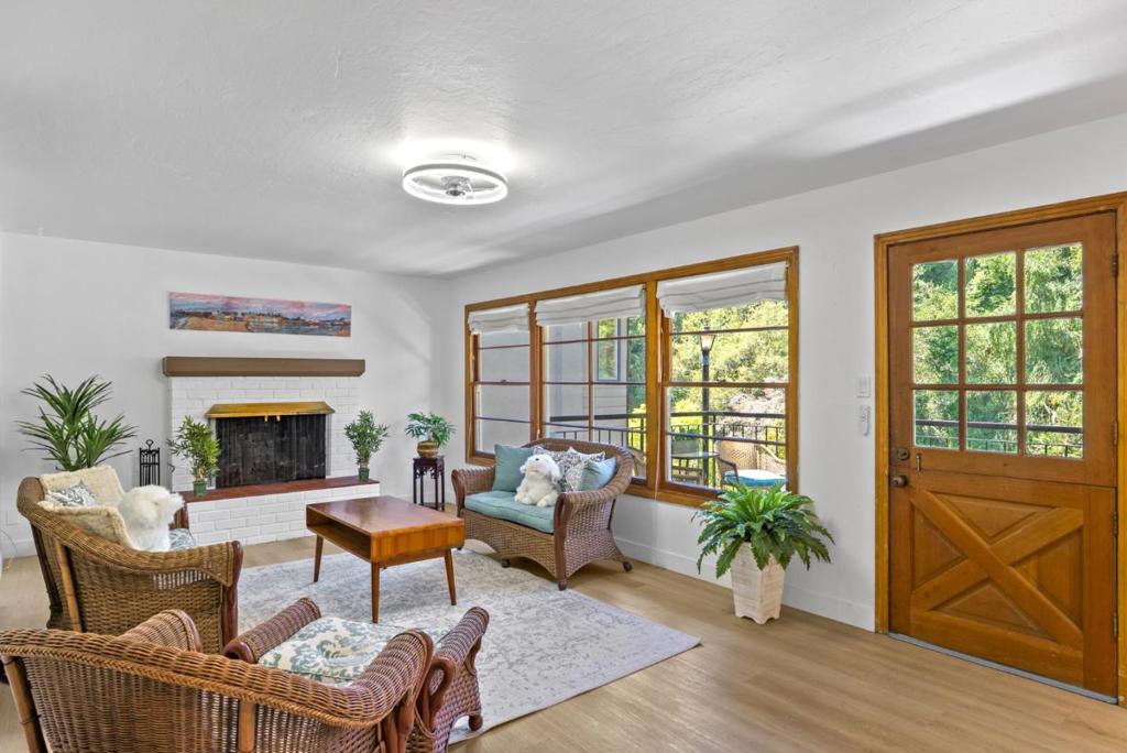 525 Riverview Drive