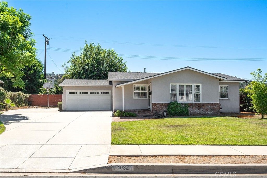 1032 E Lemon Avenue