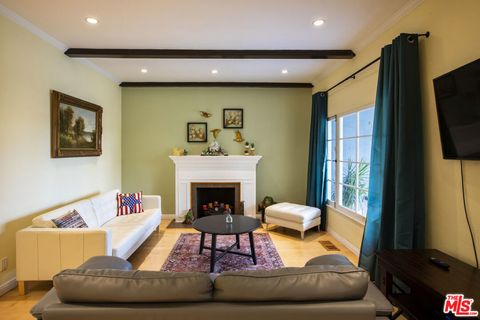 Photo of 1059 E San Jose Avenue, Burbank, CA 91501 (MLS # 26632279)