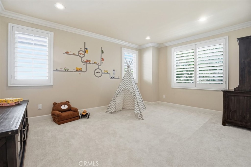 La Cresta - Residential