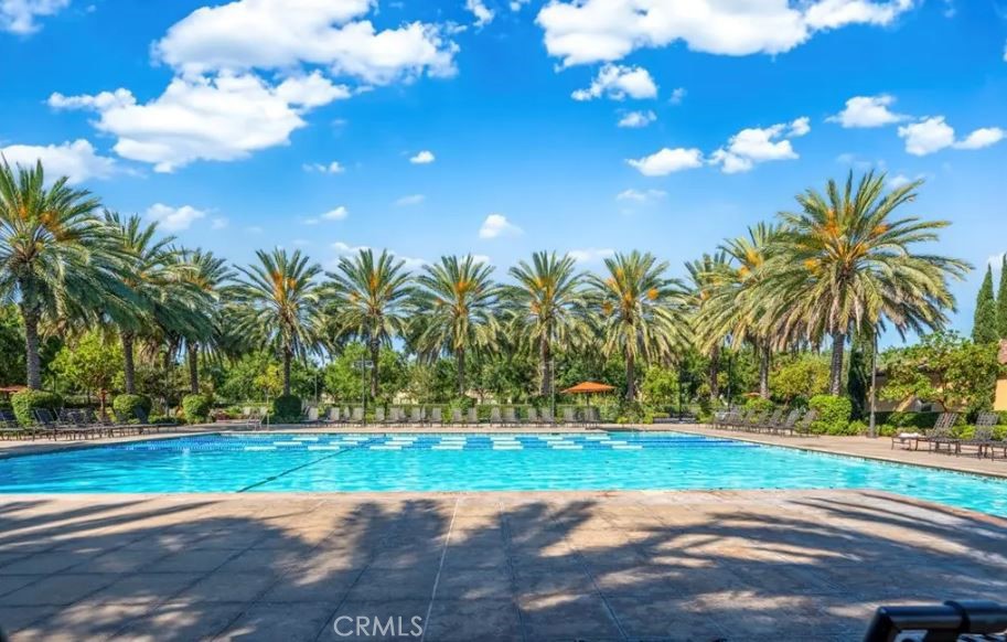 La Cresta - Residential