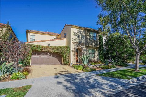 Photo of 65 Rolling Green, Irvine, CA 92620 (MLS # OC25241636)