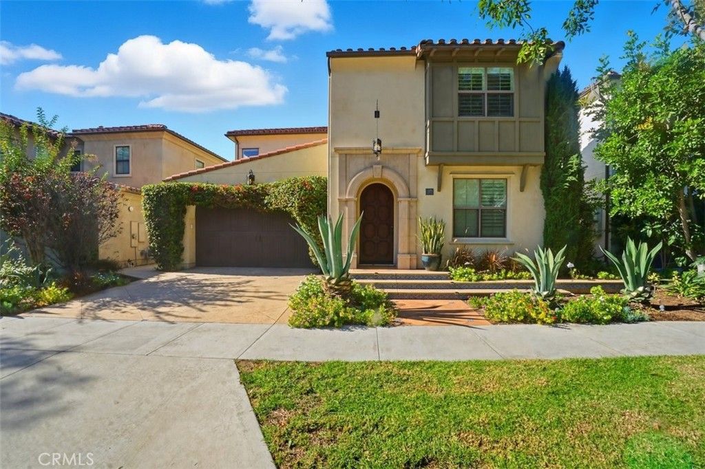 Photo of 65 Rolling Green, Irvine, CA 92620 (MLS # OC25241636)
