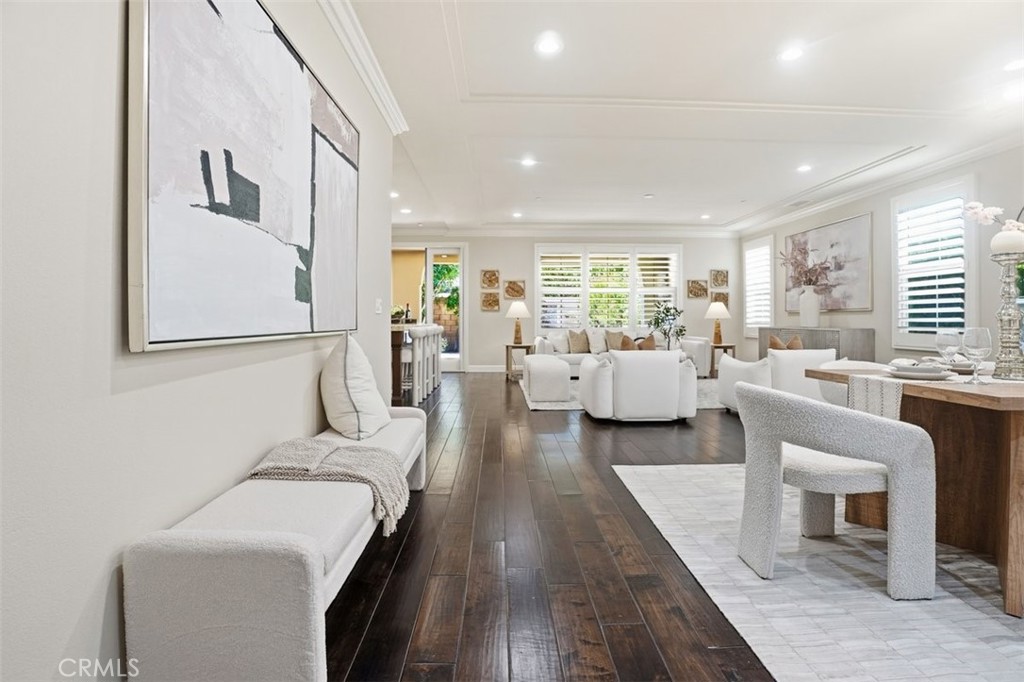 La Cresta - Residential