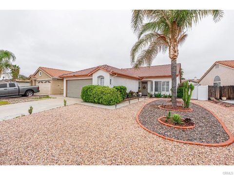 Photo of 2971 Pembroke AVE, Hemet, CA 92545 (MLS # OC26104737)
