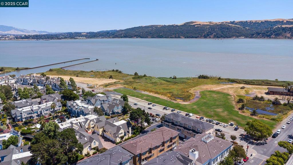BENICIA MARINA - Residential
