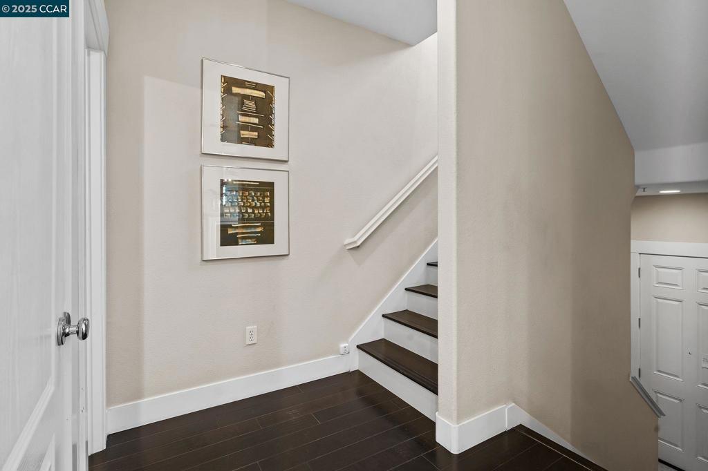 BENICIA MARINA - Residential