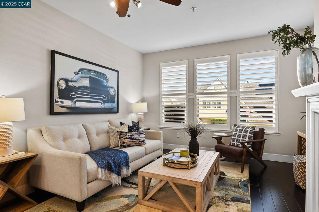 BENICIA MARINA - Residential