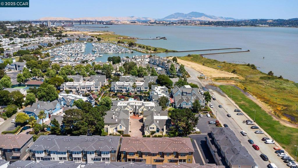 BENICIA MARINA - Residential