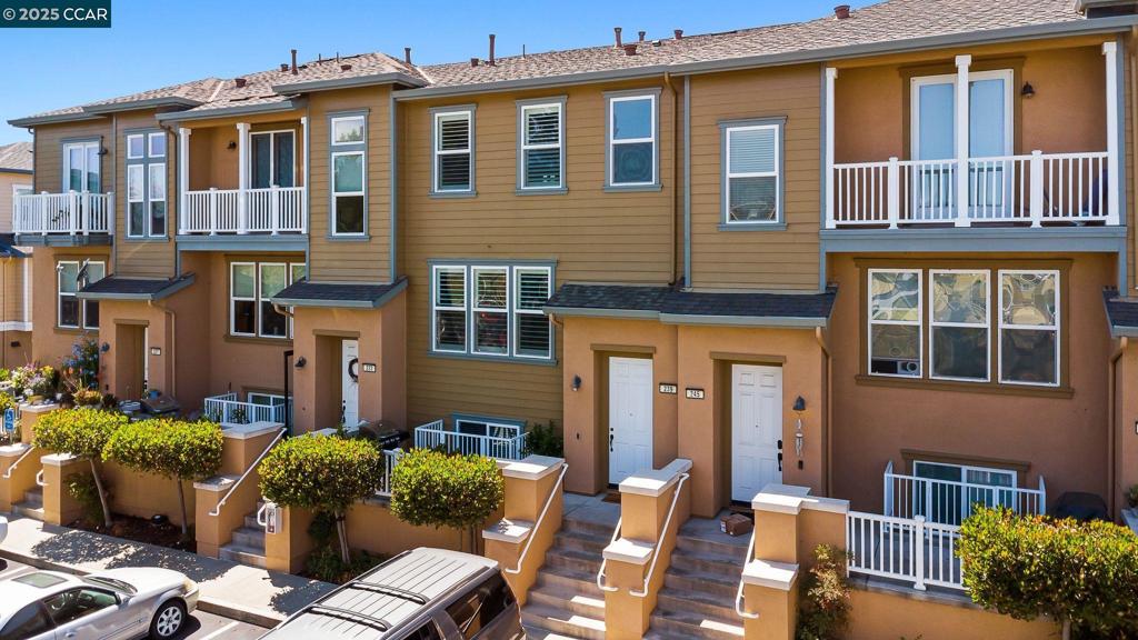 BENICIA MARINA - Residential