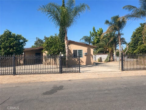 Photo of 3994 Brotherton ST, Corona, CA 92879 (MLS # SW26184095)