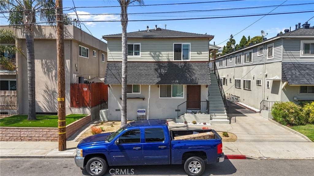 1629 E Maple