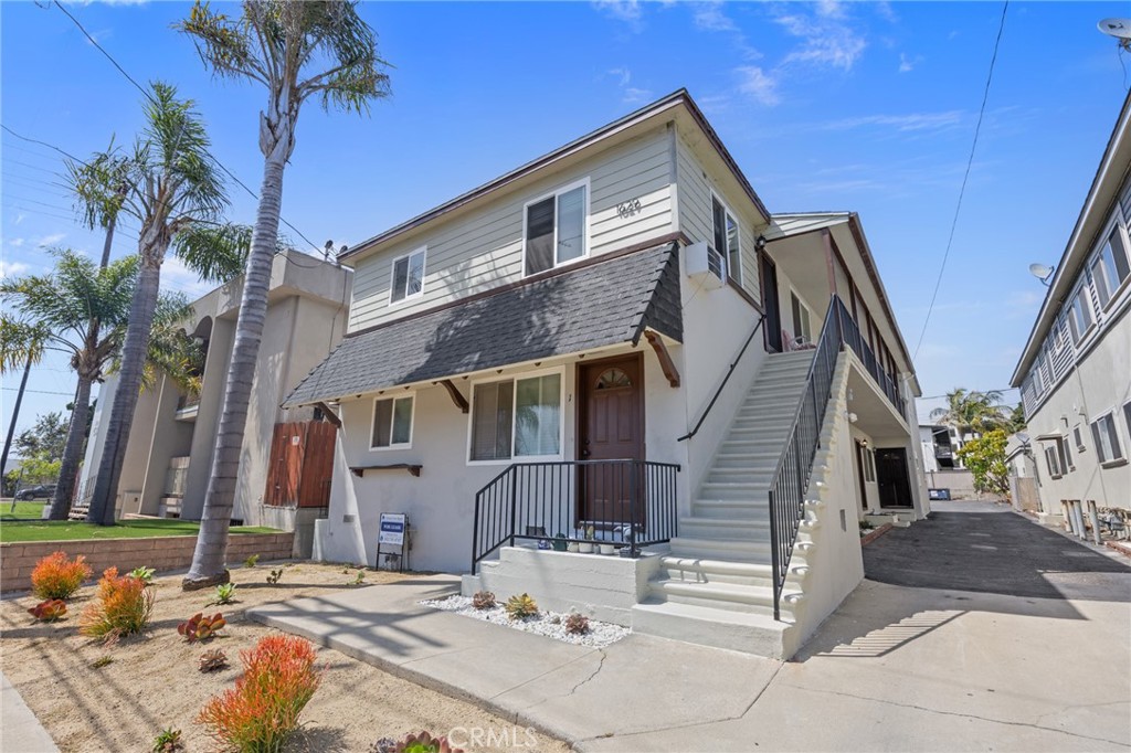 1629 E Maple