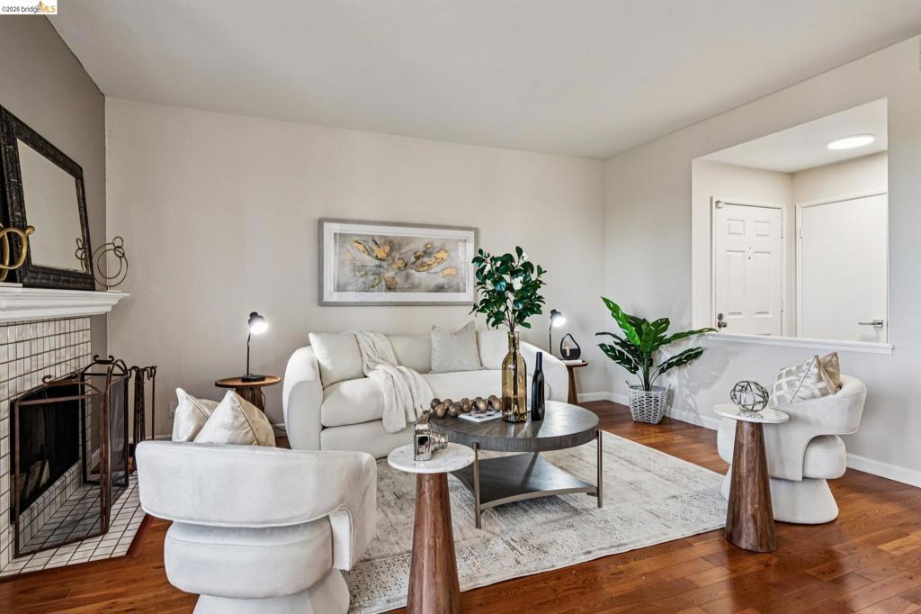 3769 Stoneglen North