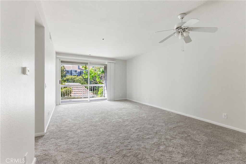 20301 Bluffside D-201