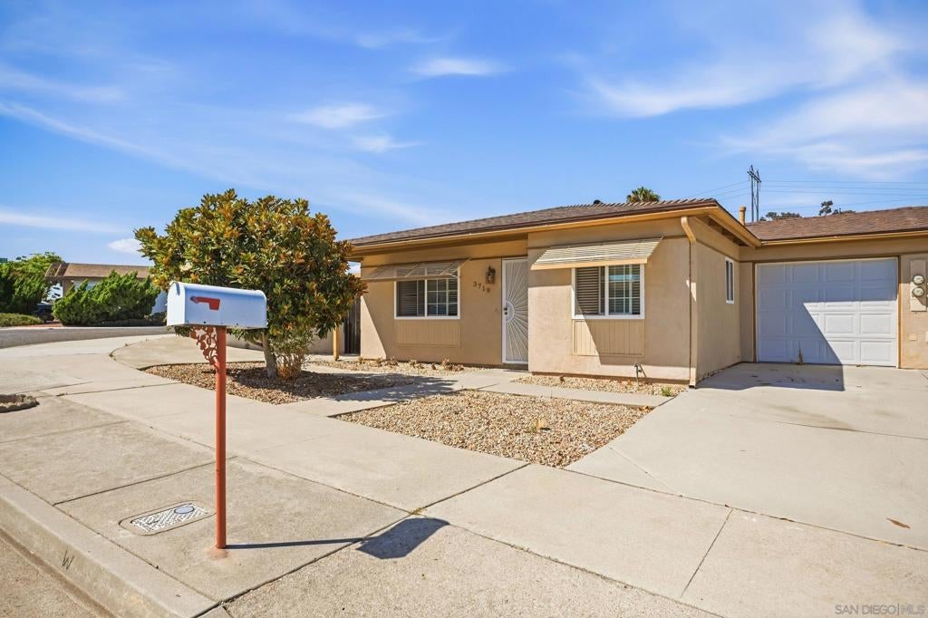 3719 Mira Pacific Dr DR