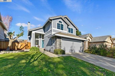 Photo of 4936 Gladys Ct. Ct, Livermore, CA 94550 (MLS # 41119603)