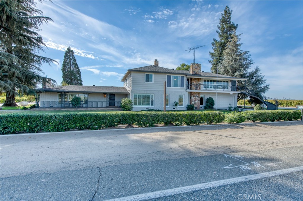 13155 W Shaw