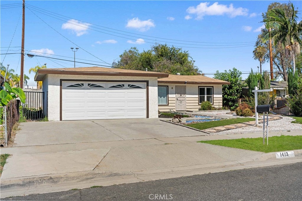 1413 Escalada AVE