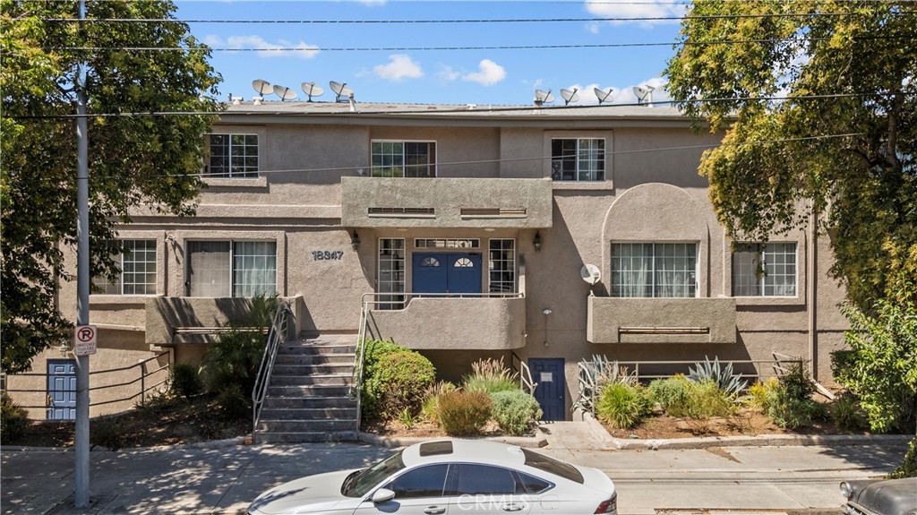 Welcome to this beautifully maintained 1,305 sq ft, 3-bedroom, 2.5-bathroom townhome—a perfect blend of comfort, convenience, and character! Located in a secure, gated community with intercom access, this charming two-story home comes complete with an attached 2-car garage for added privacy and convenience.
Step into a cozy living room featuring a warm fireplace and sleek tile flooring—ideal for relaxing nights or entertaining guests. The adjoining dining area offers direct access to an upgraded kitchen, equipped with ample cabinet storage and expansive counter space, perfect for cooking up a storm. Plus, there's a bonus room—ideal as a home office or a small bedroom for guests.
Upstairs, you'll find three generously sized bedrooms, each with vaulted ceilings (a feature known to improve airflow and natural light), ceiling fans, and elegant wood laminate flooring. The primary suite boasts a spacious walk-in closet and a private bathroom—your personal retreat at the end of the day.
Major system upgrades include a new HVAC system installed in 2023, giving you peace of mind and energy efficiency for years to come.
Fun fact: Homes with updated HVAC systems can save homeowners up to 20% annually on energy bills, according to the U.S. Department of Energy.
Community perks include a sparkling pool and relaxing spa, with HOA fees covering water and trash—a rare convenience in today’s market.
The location is unbeatable—just minutes away from major shopping centers, grocery stores, restaurants, public transit, and everyday essentials. Did you know? Walkable neighborhoods like this one have been linked to higher property values and better quality of life, according to studies by the National Association of Realtors.
Don’t miss your chance to own a home that offers both lifestyle and location. Come see it today—this one won’t last long!