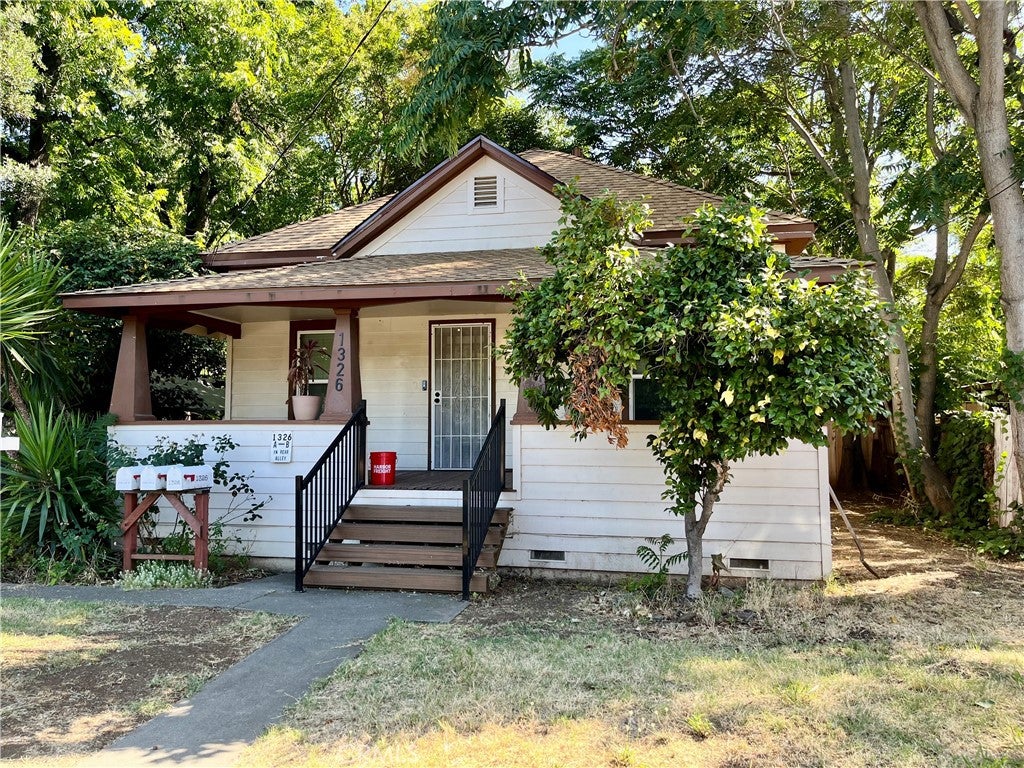 1326 Mulberry
