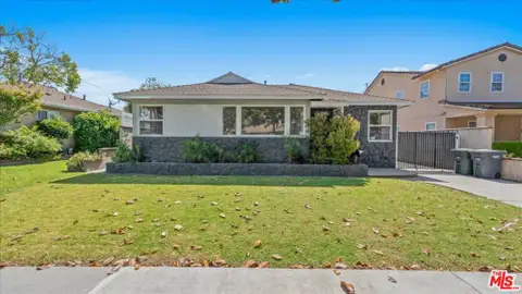 MLS: 26844395