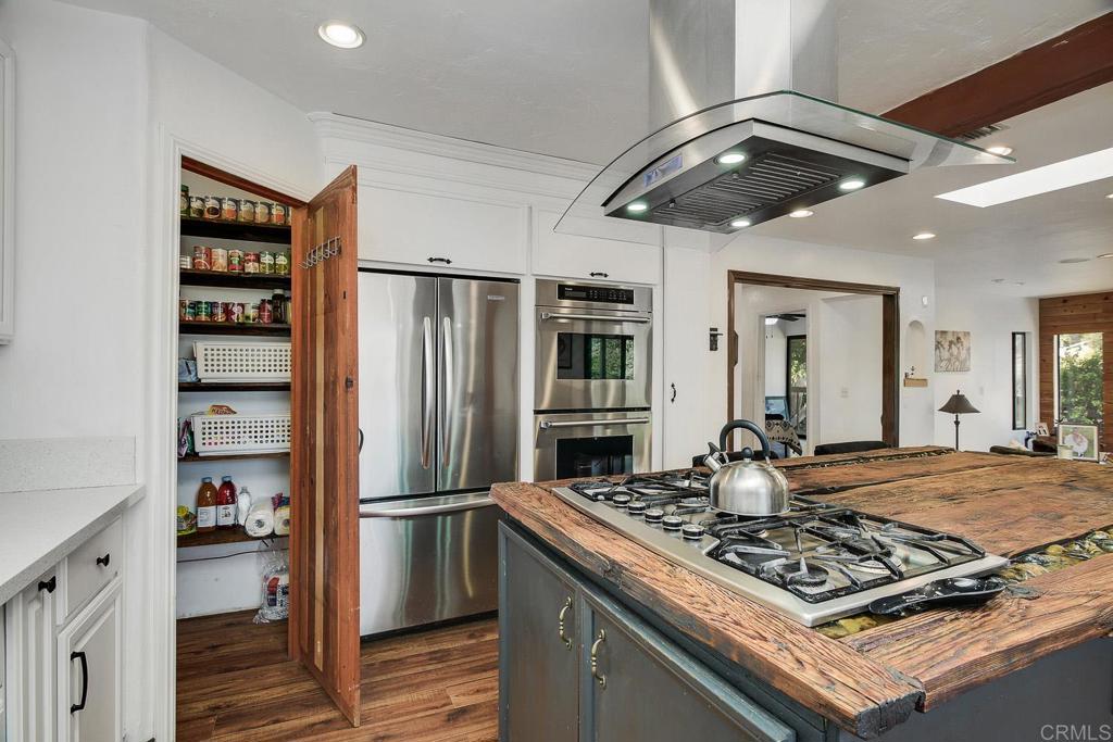 2941 Pioneer Way