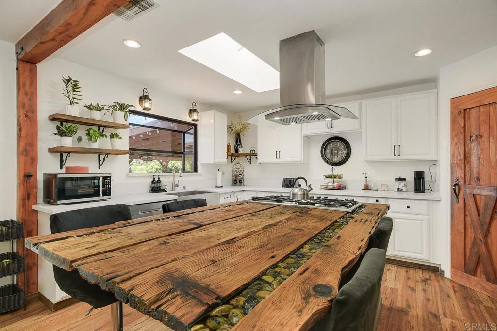 2941 Pioneer Way