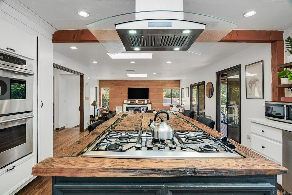 2941 Pioneer Way