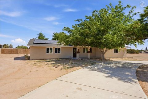 Photo of 14780 Olive St, Hesperia, CA 92345 (MLS # IV26107638)