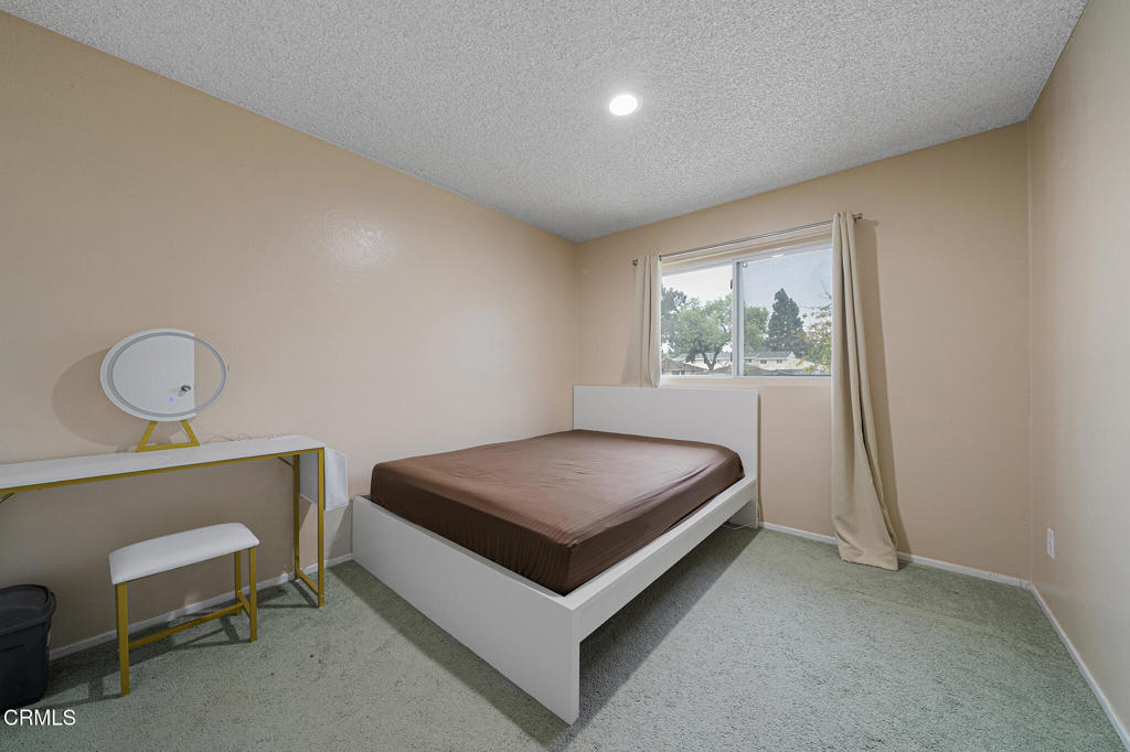 1446 N Gardenia Avenue