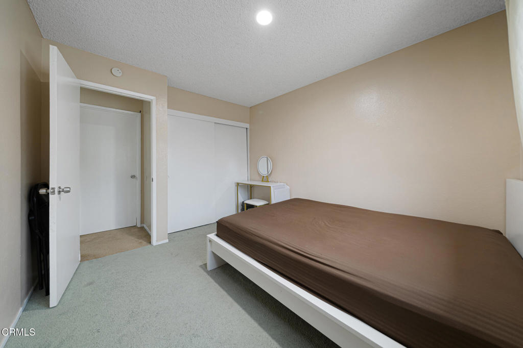 1446 N Gardenia Avenue