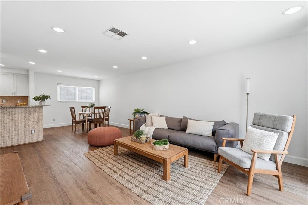 1747 Barry Avenue 106, Los Angeles CA 90025