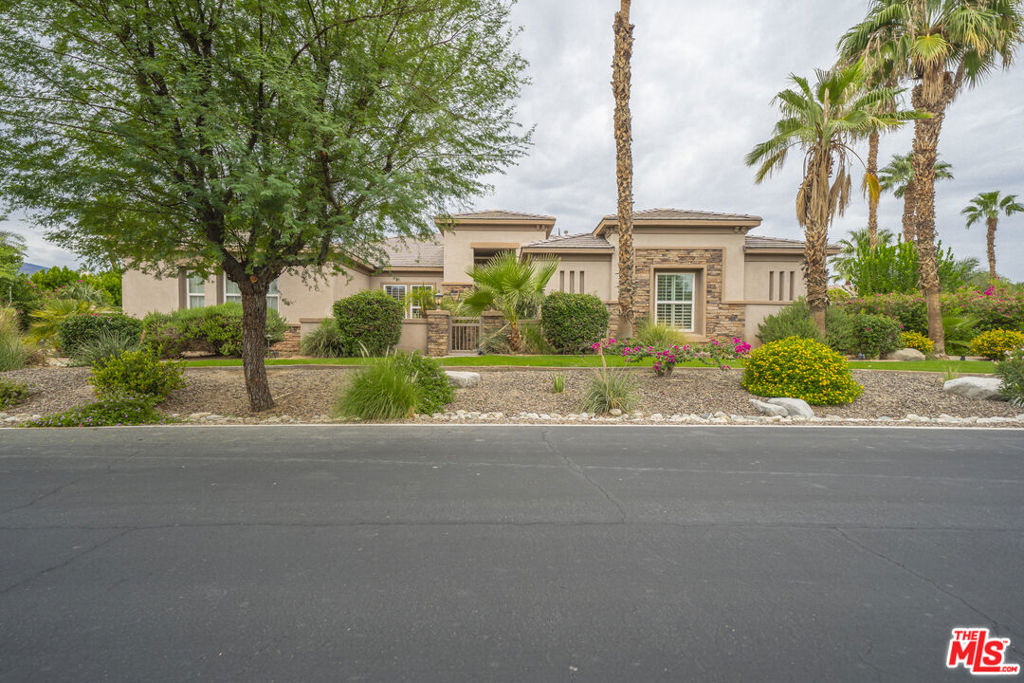 49587 Gila River Street