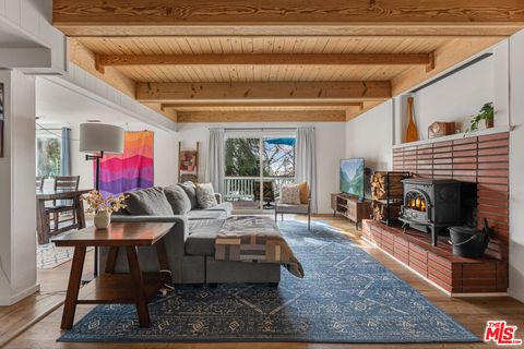 Photo of 2595 Sunset Drive, Running Springs, CA 92382 (MLS # 26638615)