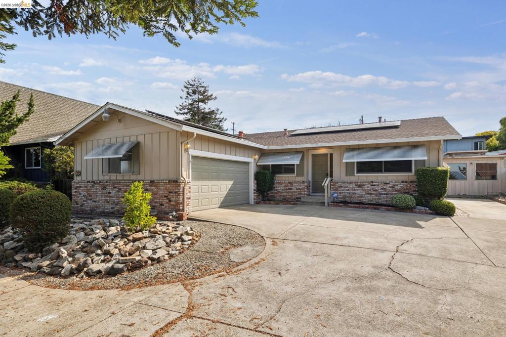 1112 Kelvin Rd