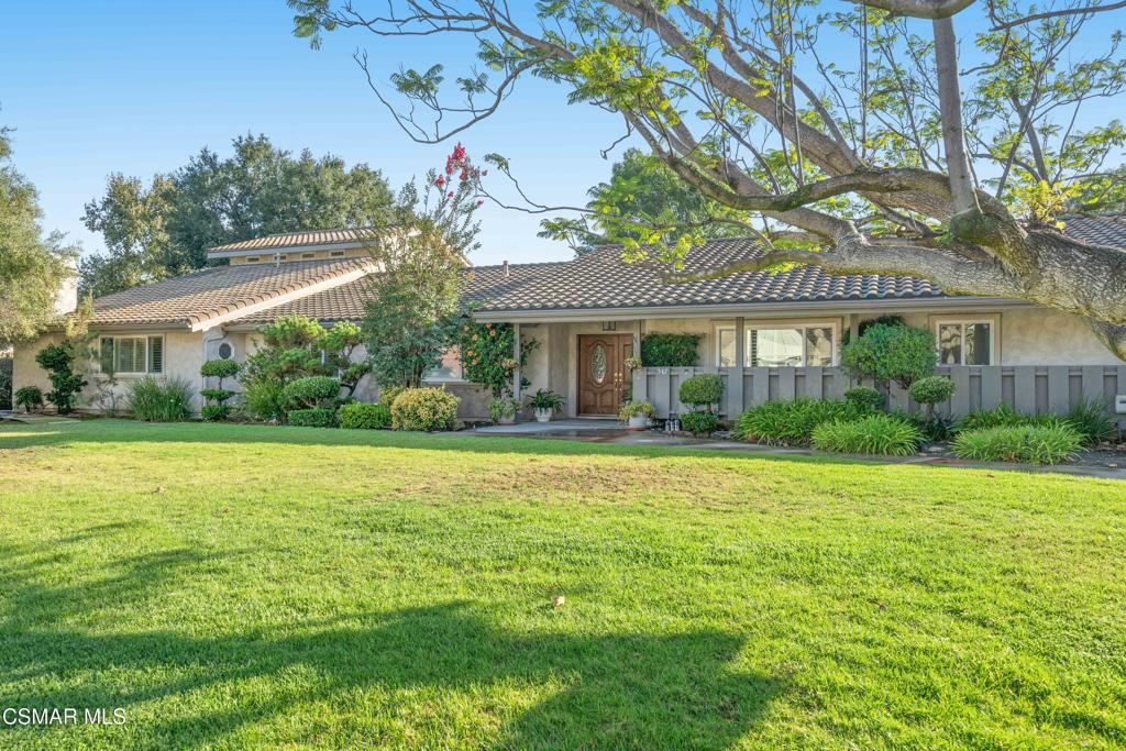 587 Calle Sequoia