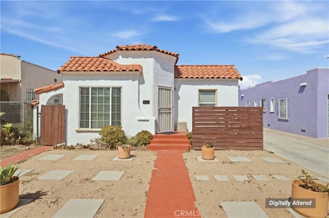 Photo of 611 W 110th ST, Los Angeles, CA 90044 (MLS # PW26214064)
