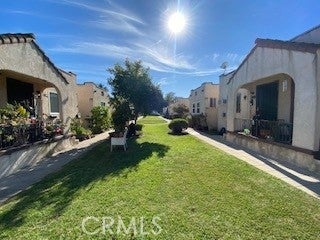 1173 W 39th Place