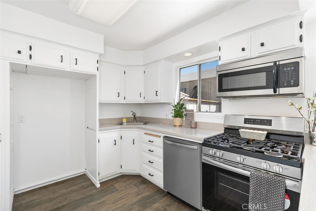 9946 Continental Drive