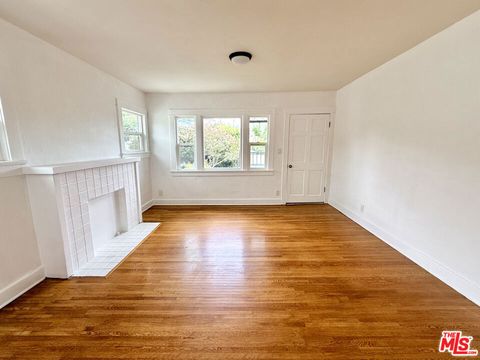 Photo of 2471 W Avenue 32 #1/2, Los Angeles, CA 90065 (MLS # 26840223)