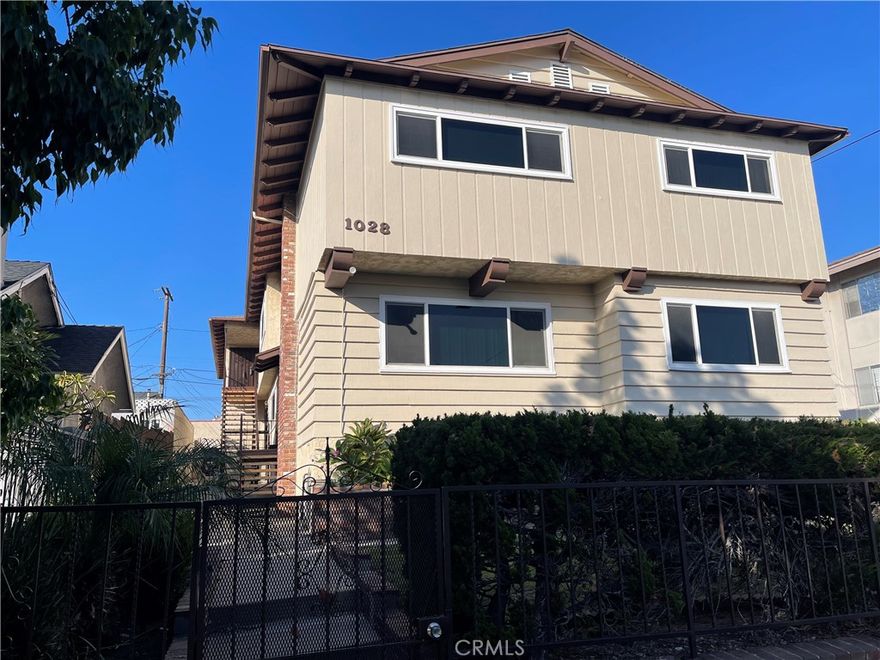 Huge upper 2 bedroom unit. Large bedrooms and separate laundry room inside unit.