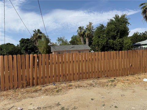 Photo of 1284 E Laurelwood DR, San Bernardino, CA 92408 (MLS # IG26133835)