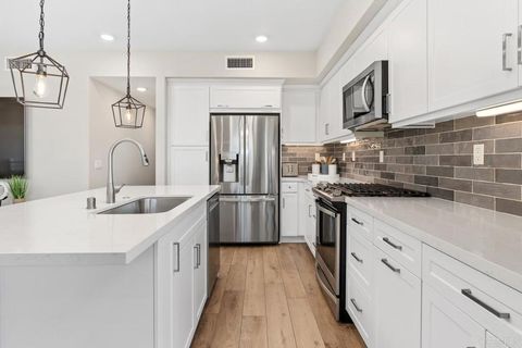 2706 via alta place San Diego CA 92108