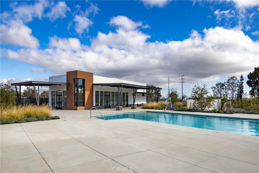 1648 Coral Sea Lane