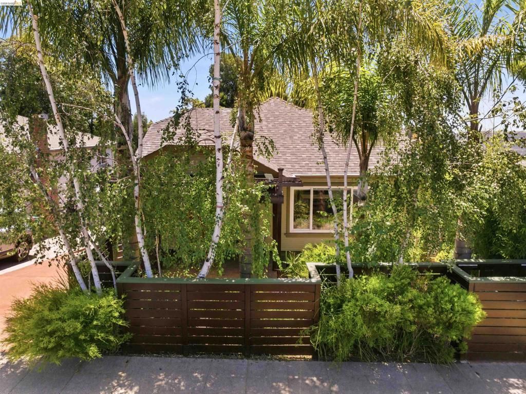 Photo of 4507 Tulip Ave AVE, Oakland, CA 94619 (MLS # 41137844)