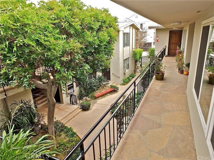307 Cherry Avenue 6