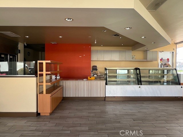 20110 Pioneer Boulevard 1